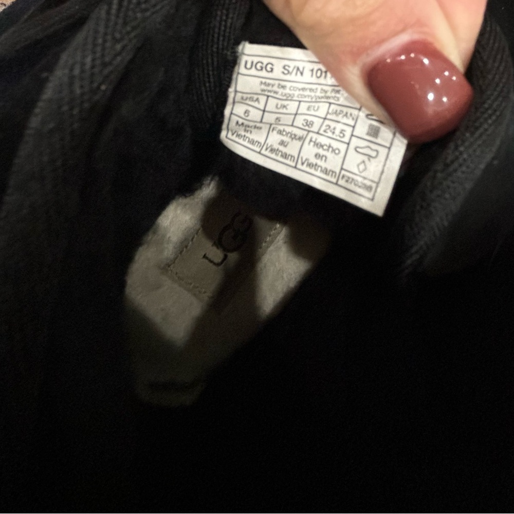 Ugg Neumel Boots - image 4
